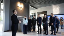 南宫娱乐集团金海丰先生做外商企业做解说决